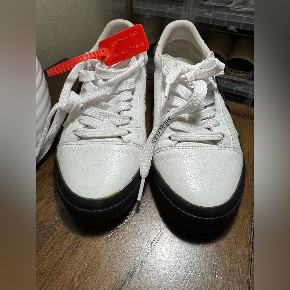 Authentic Off-White sneakers size 40 - Picture 3 of 7